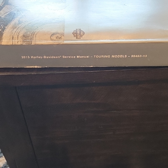 Harley-Davidson 2013 Touring Models Service Manual- 99483-13- Gray Cover - Picture 8 of 9
